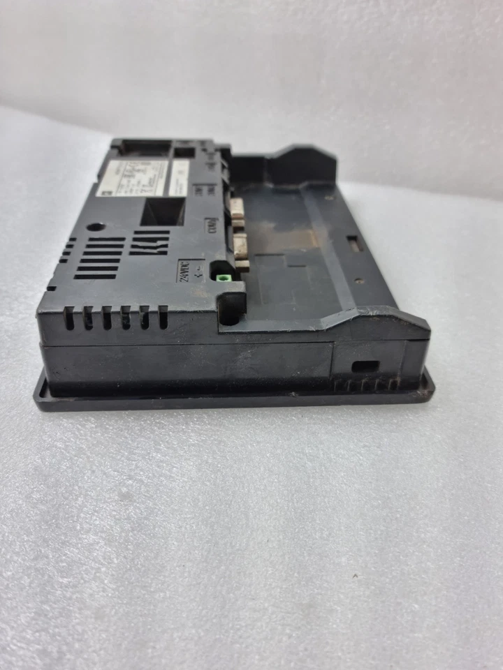 FUJI MONITOUCH TS1070S 24VDC HMI OPERATOR PANEL